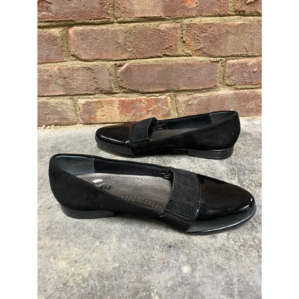 Trotters Black Patton Leather & Suede Flat Size 7.5